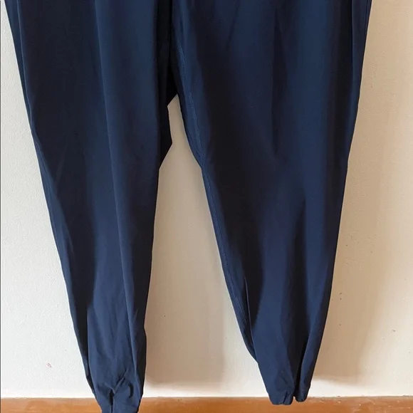 Lululemon Adapted State High-Rise Jogger Full Length in True Navy Size 12 - Picture 4 of 7